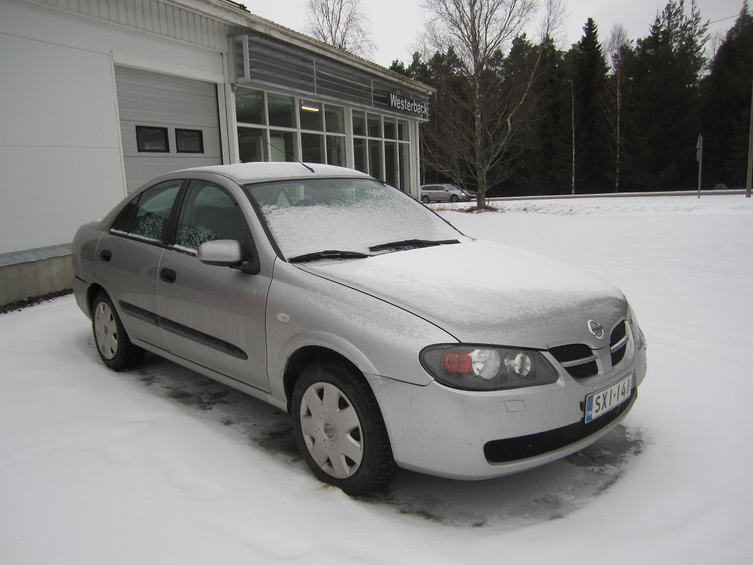 Almera 1.5 Comf sed A/C